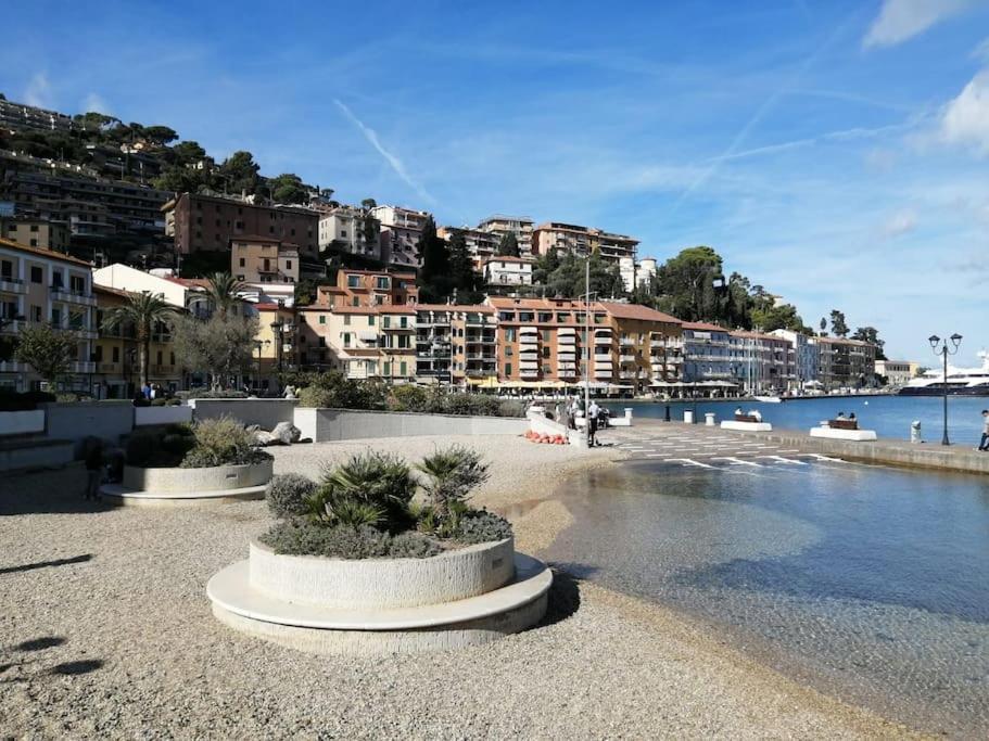 Sweet Liana Un Tuffo Nel Cuore Del Paese Porto Santo Stefano  Exteriér fotografie
